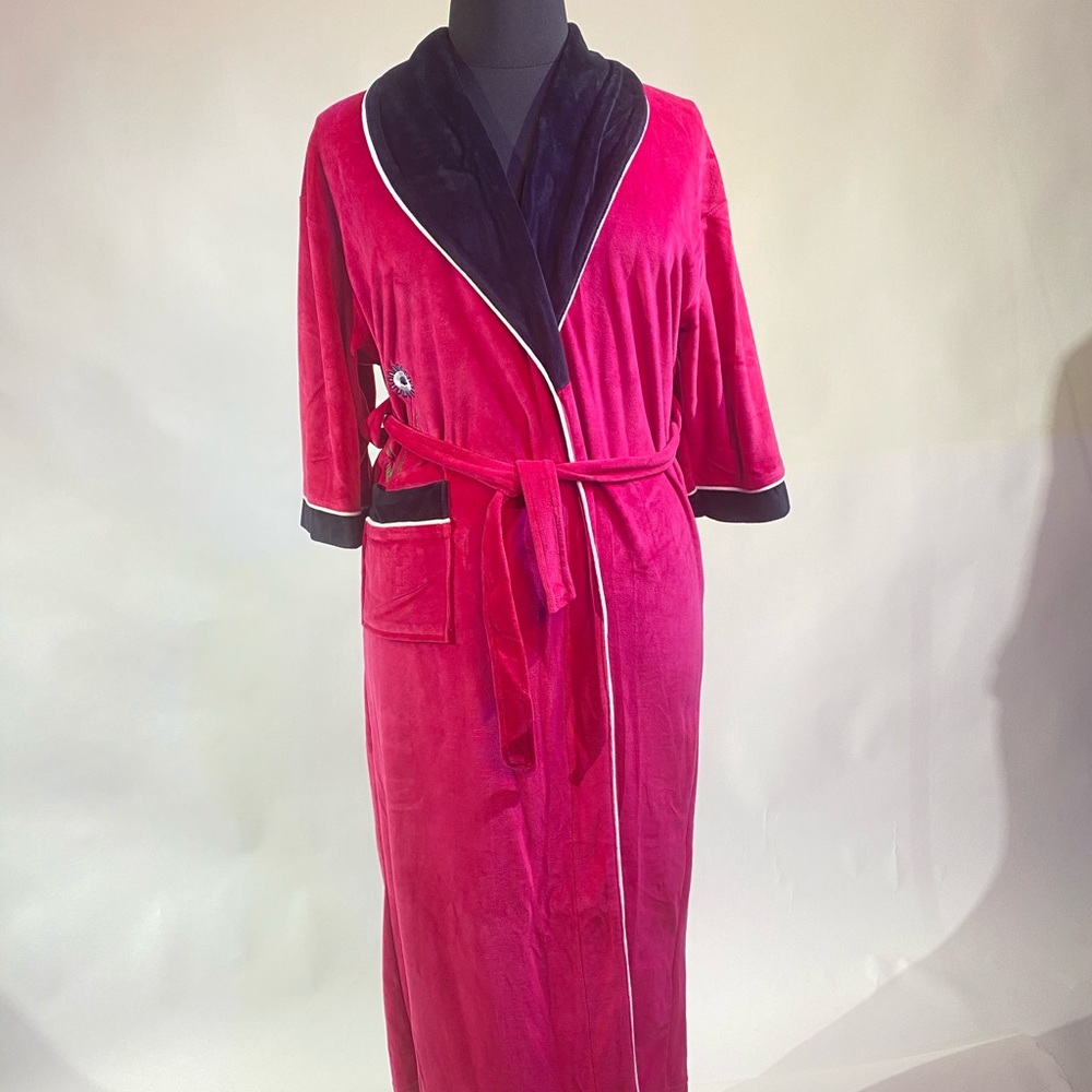 NEW Lisa Soft bath robe size XL